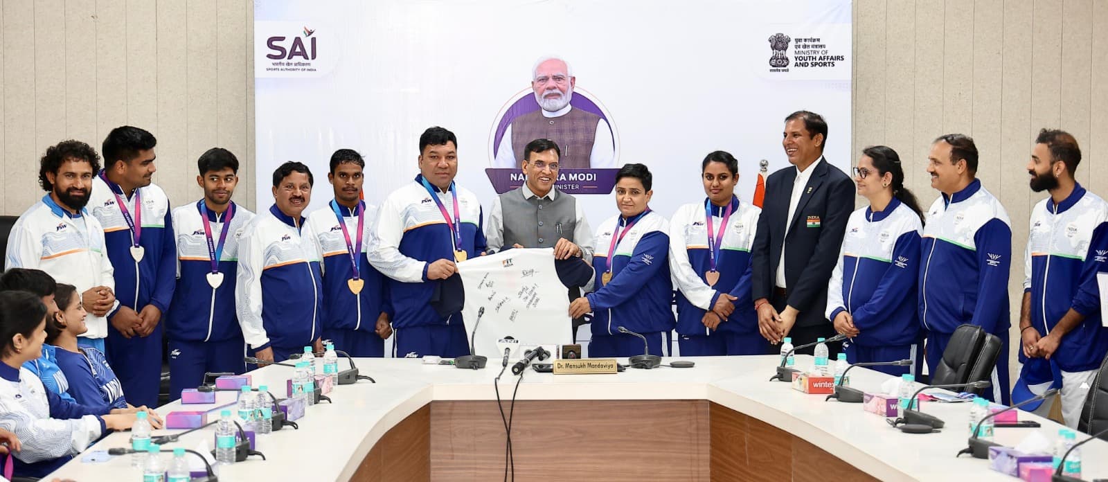 Sports Minister Dr. Mansukh Mandaviya Felicitates Commonwealth Games 2026 Medallists